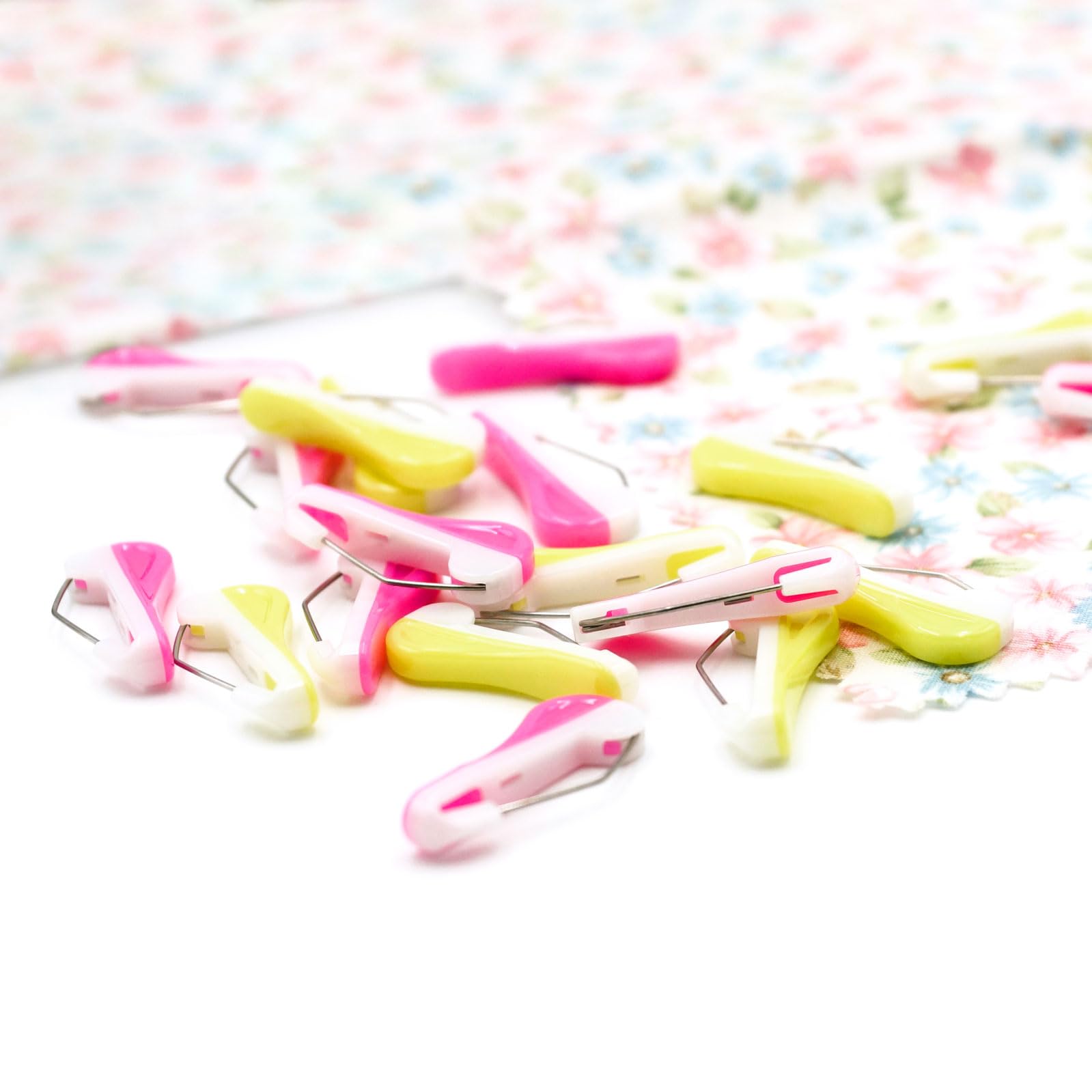 CLOVER Wonder Sewing Pins, Yellow and Pink
