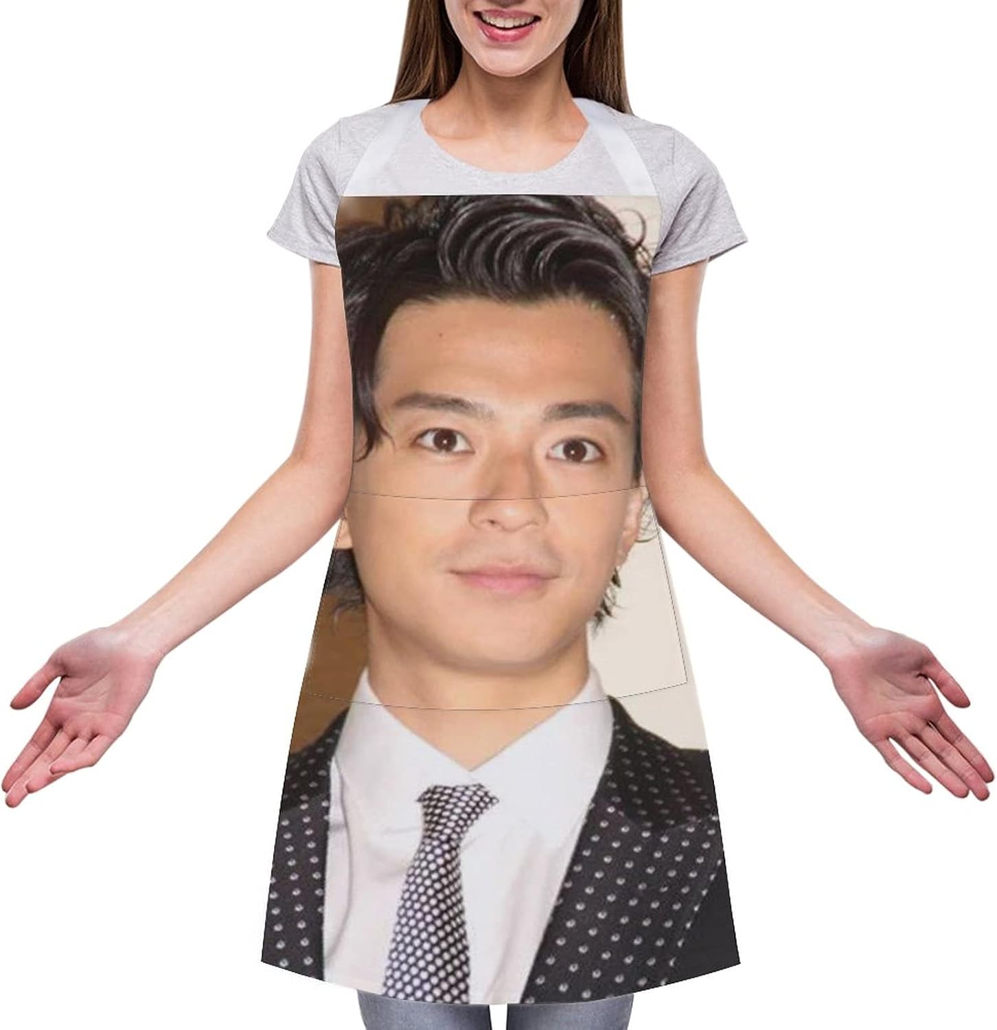 Amazon 大人のエプロン 三浦翔平 みうらしょうへい エプロンシンプル 首掛けタイプ 撥水 防汚 ポケット付き 動きやすい 首掛け エプロン カフェ レディース 大人用 業務用 家庭用 料理 作業用 仕事用 保育士 料理室 ポケット付き ポケットを追加 70 80cm エプロン