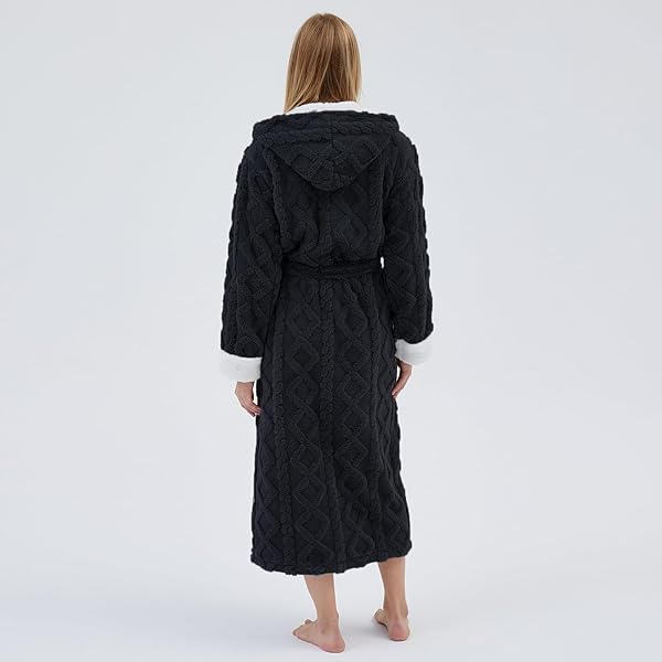 SKILYDIA LONG ROBES WITH HOOD FOR WOMEN,PLUSH FLEECE HOODED ROBES FOR WOMEN WINTER WARM HOUSECOAT (LARGE, BLACK)