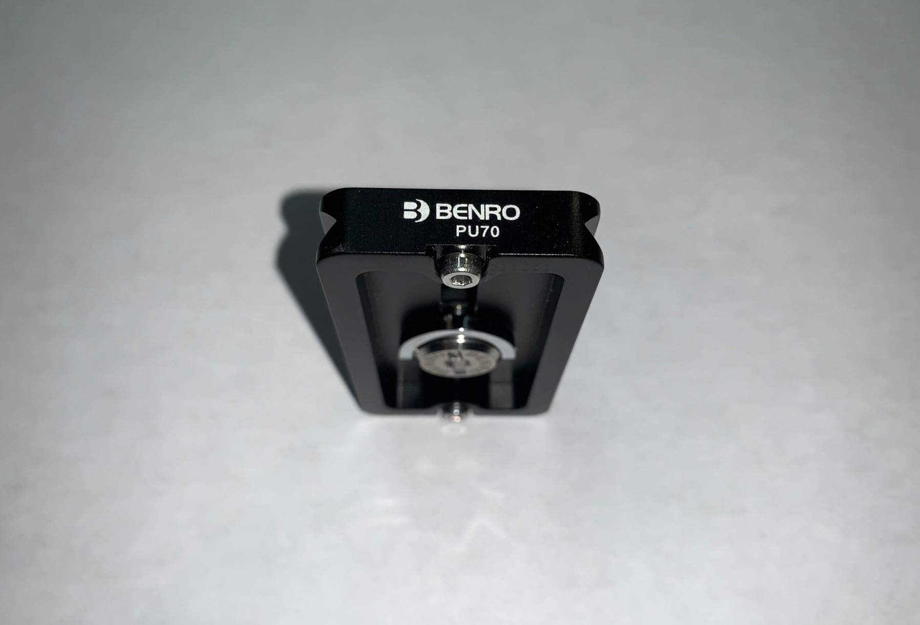 Benro PU70 Arca-Swiss Style Quick Release Plate. L70 X W38 X H10mm