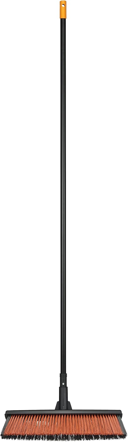 Fiskars All Purpose Yard Broom L, With PowerClean-bristles, Length: 1.7 m, Black/Orange, 1025926, Large - Image 4