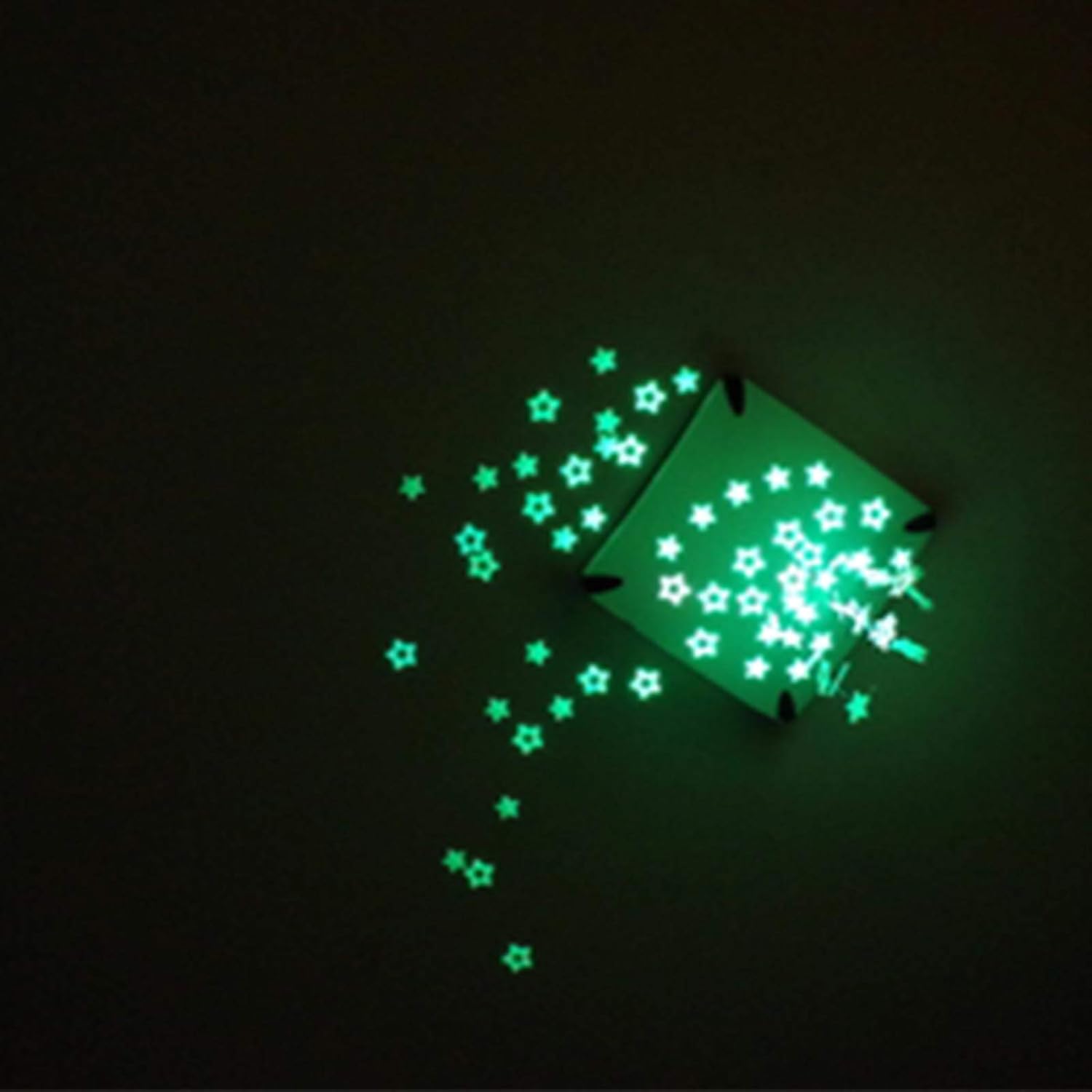 BIYM 100Pcs Glow Stars and 1 Moon In The Dark Star Plastic Stickers for Bedroom Décor, Green - Image 4