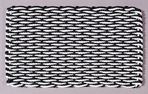 Black and White Rectangular Handcrafted Doormat - Wave (Estate: 30 in. W x 50 in. L)