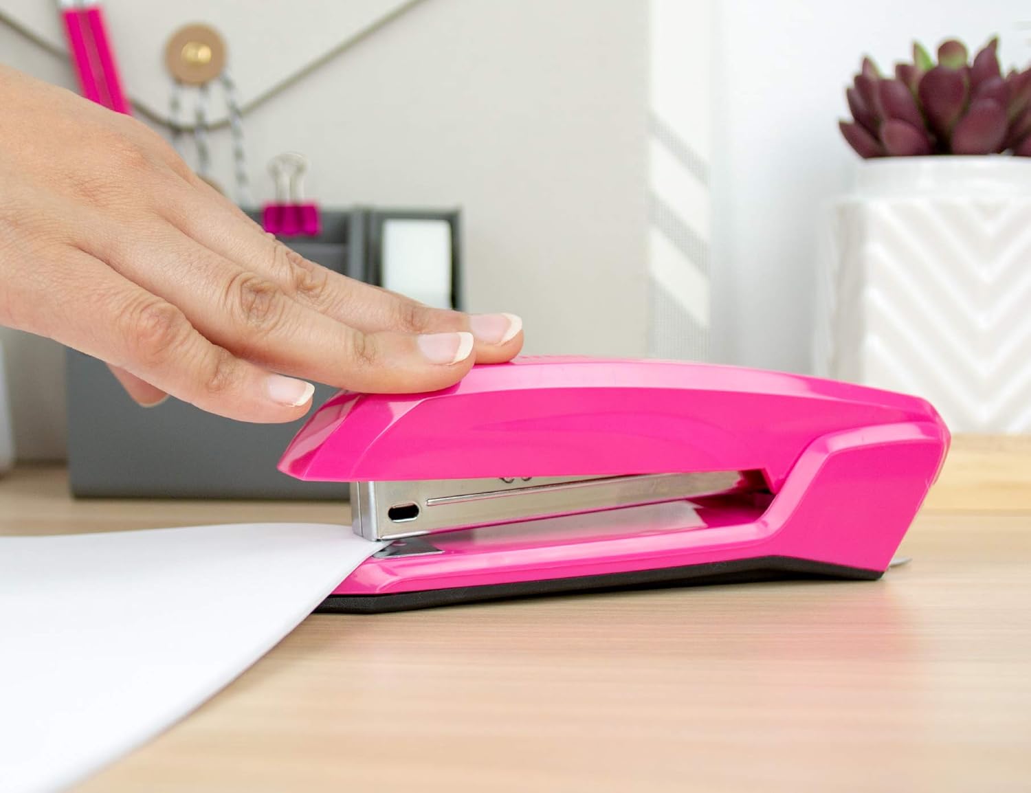 Bostitch Office B210R-PINK Bostitch Ascend 3 in 1 Stapler with Integrated Remover & Staple Storage, Pink (B210-PINK) : Desk Staplers : Office Products