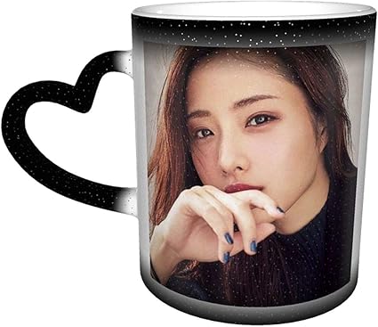 Amazon 石原さとみ 魔法カップ マグカップ おしゃれ コーヒー ミルクカップ 大容量の 陶器 食器 耐熱マグカップ 熱による変色 星空のカップ 人気ギフト プリントアイデア 柄付き 友達 家族 プレゼント 可愛い グッズ ホーム キッチン 通販