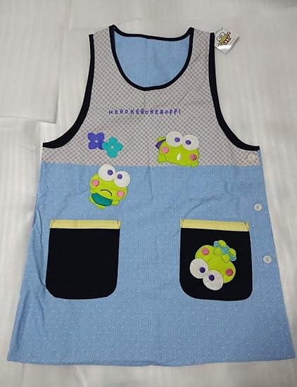 Amazon Co Jp ケロケロケロッピ エプロン タグ付き けろけろけろっぴ サンリオ けろっぴ ケロッピ サイドボタン M L 刺繍 アップリケ 服 ファッション小物