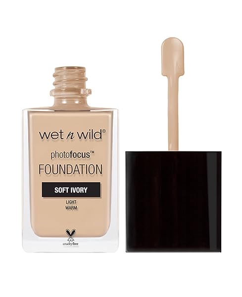 WET N WILD PHOTO FOCUS FOUNDATION, SOFT IVORY, 1 FLUID OUNCE