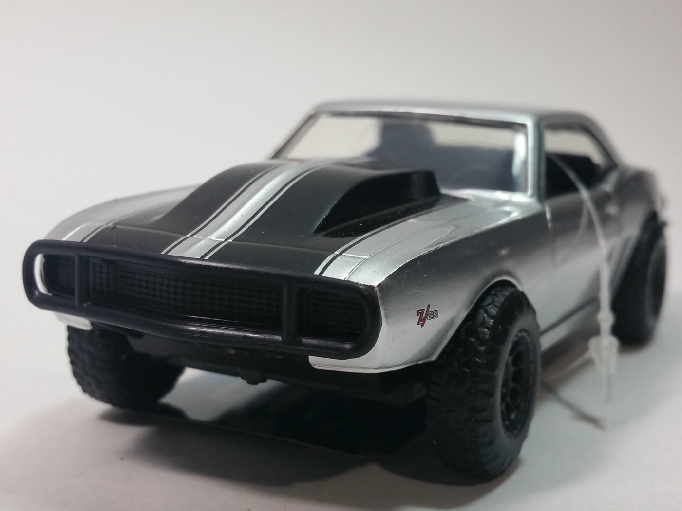 Roman's Chevy Camaro Off Road Fast & Furious 7 Movie 1/32 by Jada 97186 by Jada