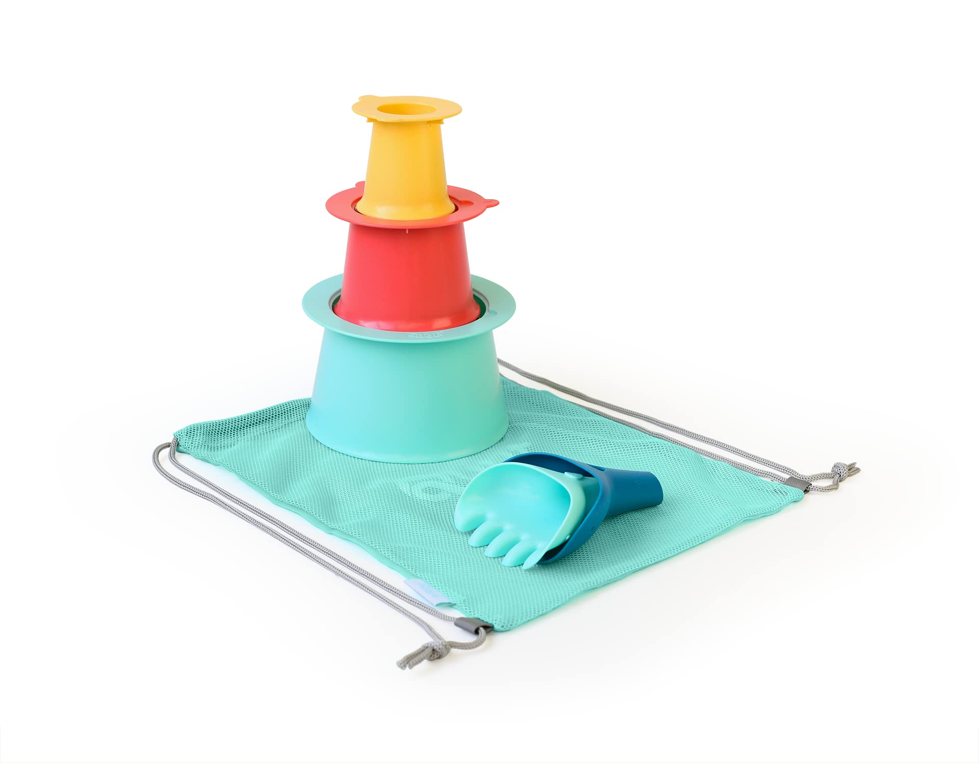 Quut Beach Toy Set (5-Piece) with Mesh Backpack | Includes Alto 3-Piece Stacking Sand Castle Builder & Raki 2-Piece Shovel and Rake | Ergonomic, BPA-Free Plastic for Kids, Toddlers, Sand, and Snow