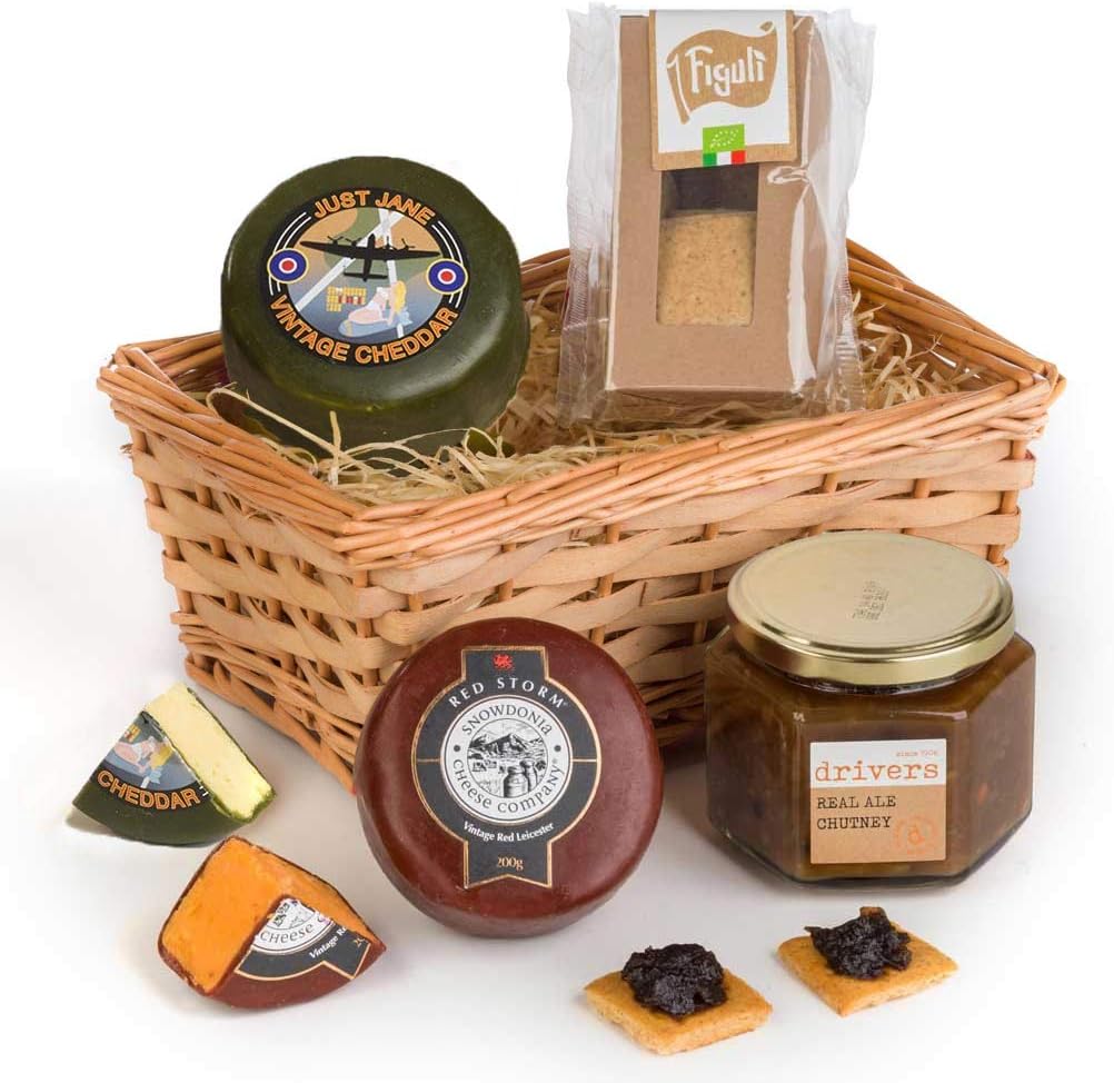 Hay Hampers Cheeses, Crackers and Chutney Tray - Free UK Delivery