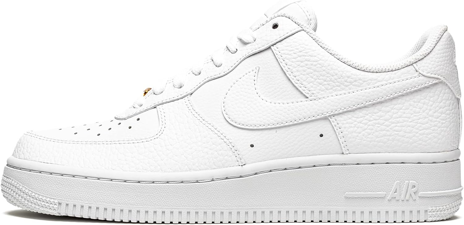 Amazon.com | Nike Mens Air Force 1 '07 CZ0326 101 - Size 7.5 | Basketball