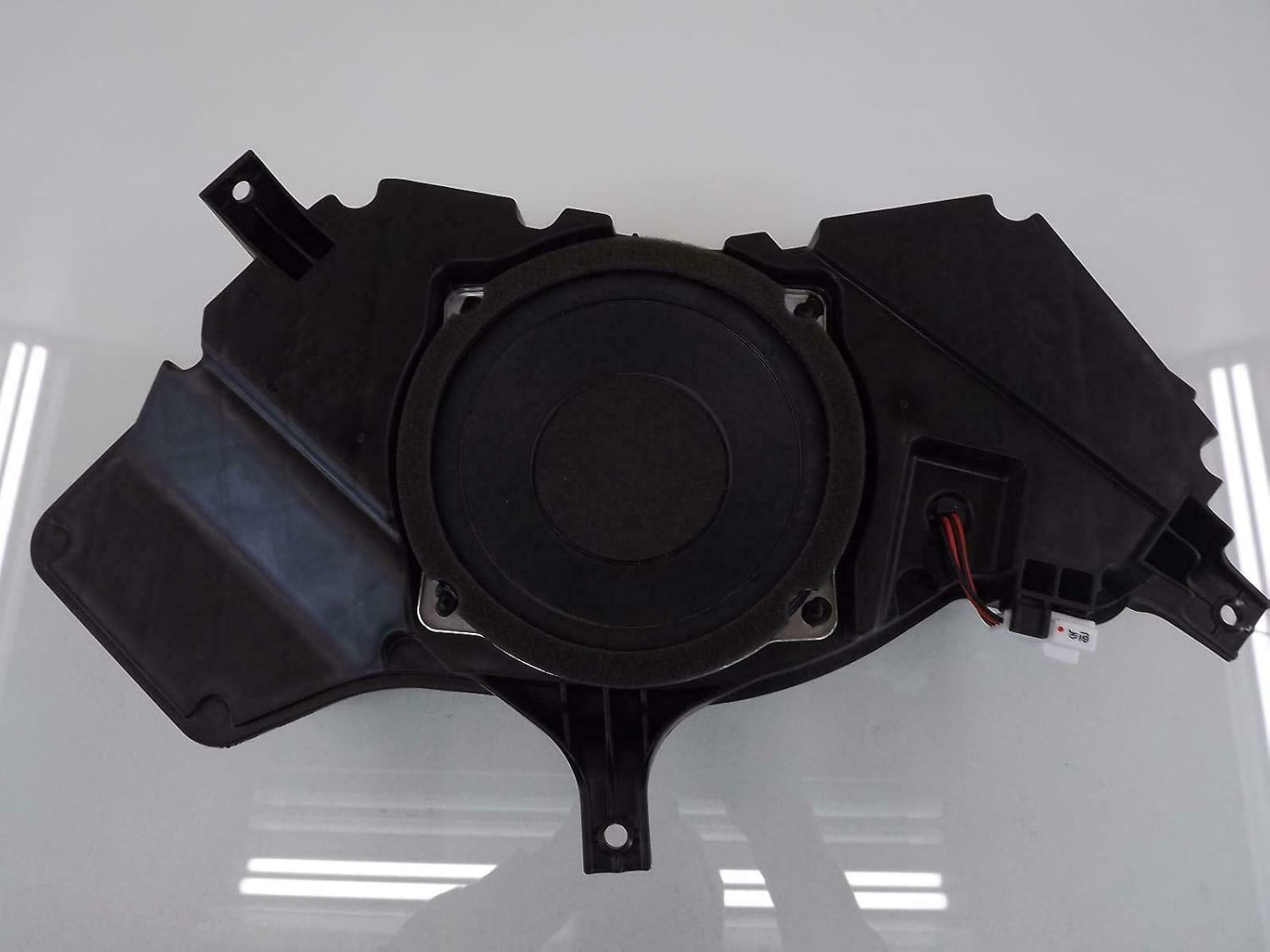 hyundai veloster factory subwoofer