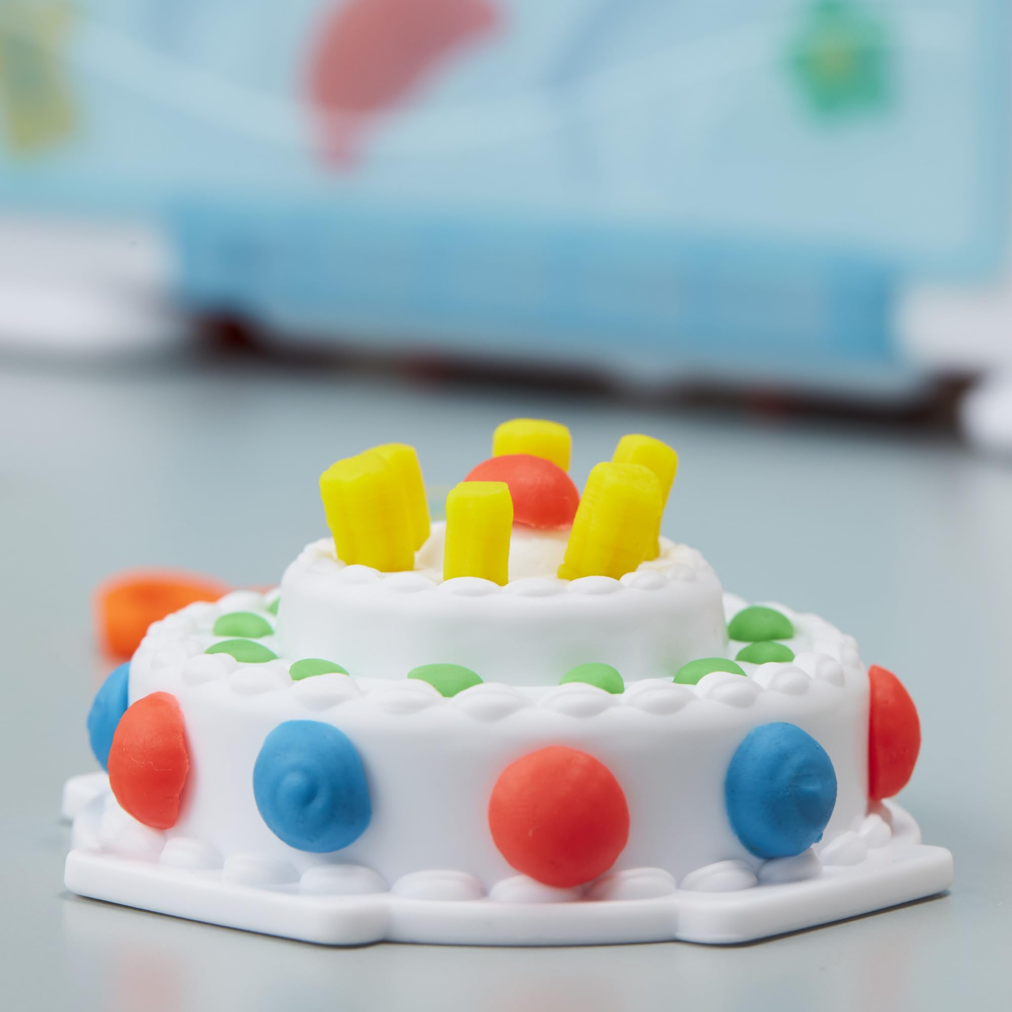 Play-Doh Kitchen Creations Magical Oven Play Food Set for Kids 3 Years and Up with Lights, Sounds, and 6 Colors (Amazon Exclusive)