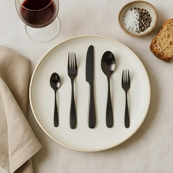 SILVERWARE SET FOR 6, 30-PIECE FAMOUS HAUS LONDON FORGED FLATWARE SET, STAINLESS STEEL CUTLERY SET WITH FORK KNIFE SPOON, MATTE BLACK FINISH, NICKEL FREE & DISHWASHER SAFE, WEDDING GIFT