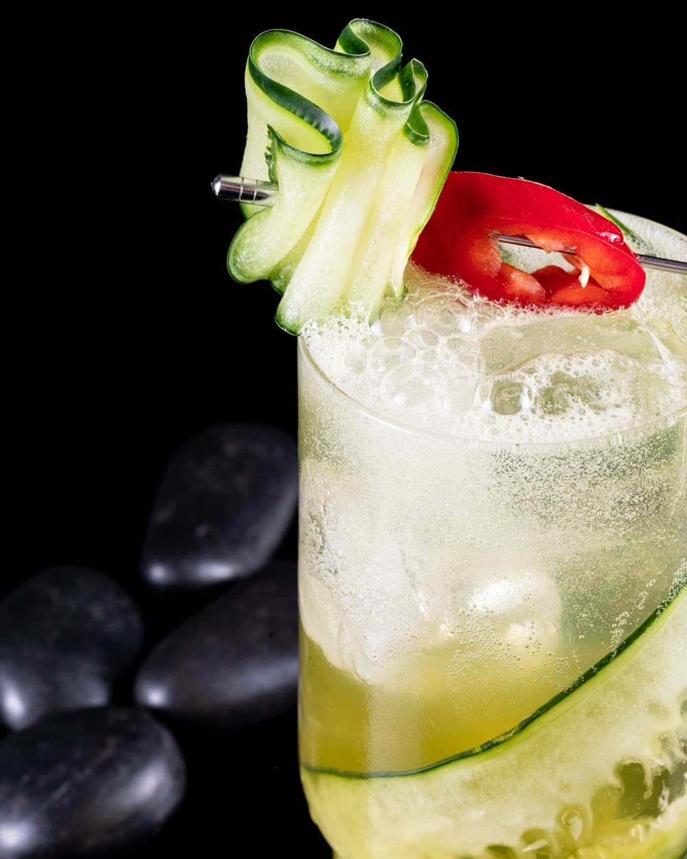 Black Mixcellence: A Comprehensive Guide to Black Mixology (Cocktail Drink Guide, Drink Recipe Book, Cocktail Book, Bartender Book)