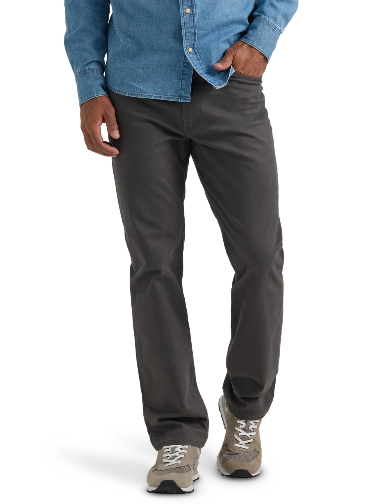 Lee Men's Extreme Motion Relaxed Straight Jean, Static Gray (Twill), 38W x 36L Image