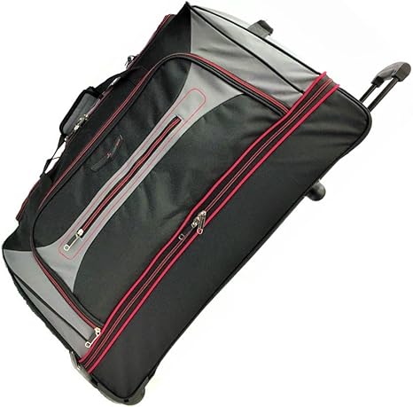 travel bag with zippered bottom