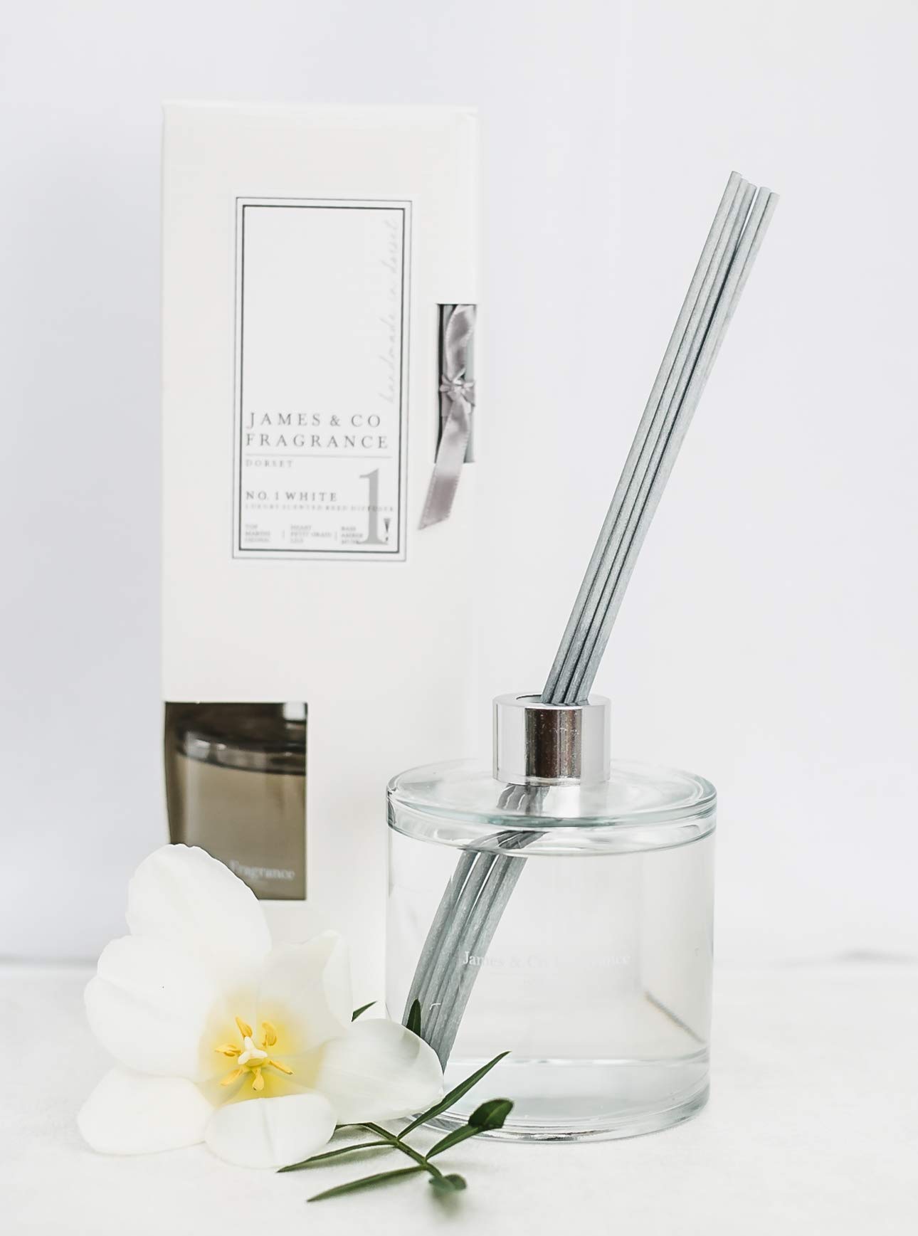 James & Co No.1 White (Wild Flower, Cotton & Lilac) 300ml Home Fragrance Reed Diffuser Set