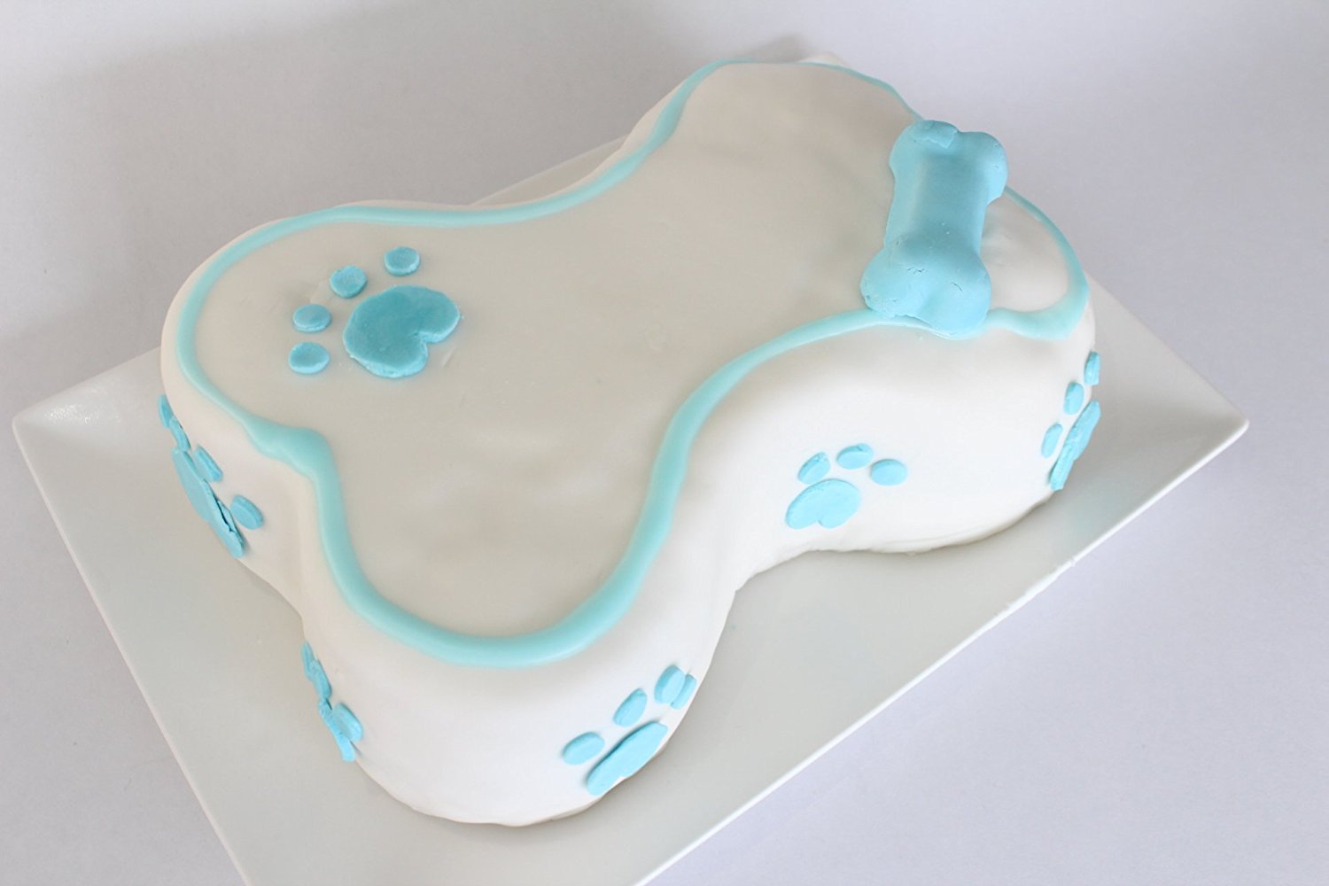 bone shaped cake pan