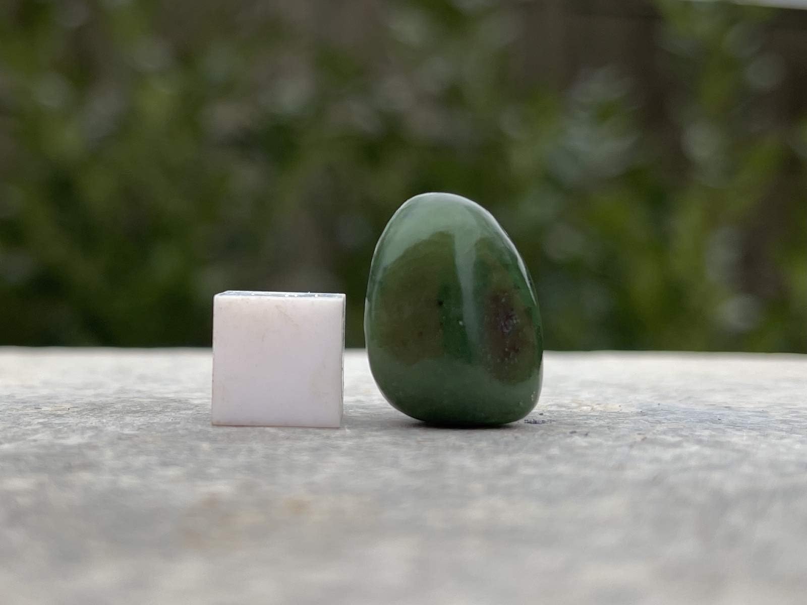 SilverGeo Jade Tumblestone Spiritual Healing Crystal Mineral Stone RSA100 100% Genuine
