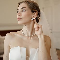 Trinckle White Pearl Stud Earrings for