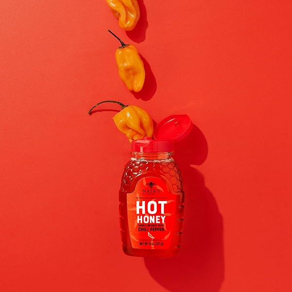 NATE’S HOT HONEY – 100% PURE HONEY INFUSED WITH HABANERO CHILI PEPPER FLAKES, AWARD-WINNING TASTE – 8 OZ SQUEEZE BOTTLE