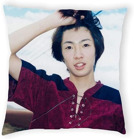 Amazon 枕カバー 嵐 Arashi 相葉雅紀 抱き枕カバー ピローケース オーダーメイドファスナー 付き クッションカバー コスプレ キャラクター 肌に優しい ファスナー式 柔らかい ソファ背当て 2wayトリコット 両面 家の装飾 お部屋 車用 寝具 45 45 Cm 枕カバー ピロー