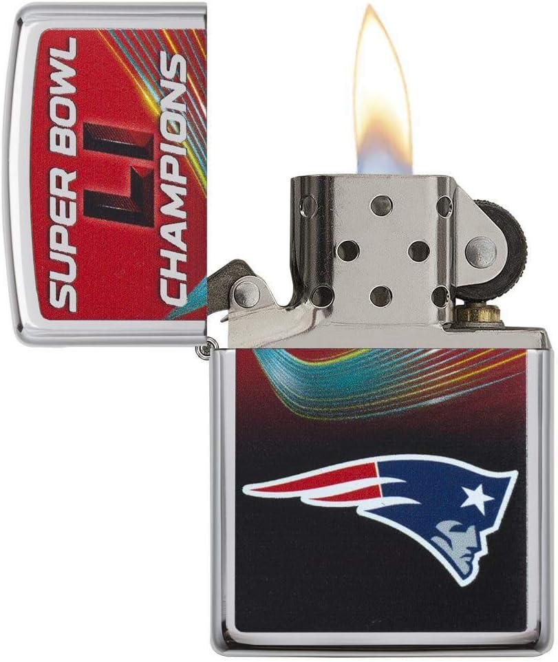 Amazon Com Zippo Nfl New England Patriots Super Bowl Li Champions High Polish Chrome Pocket Lighter One Size Sports Outdoors