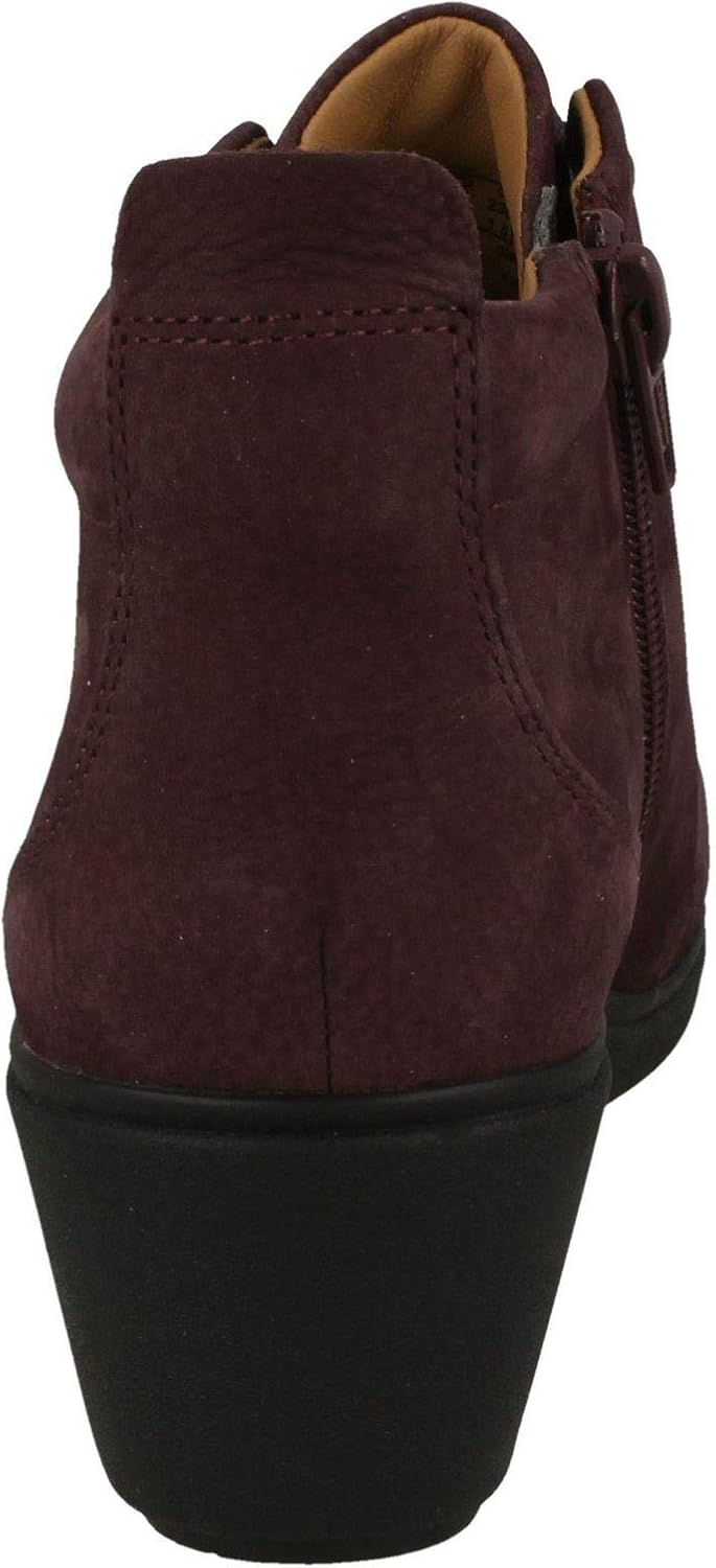 un tallara eva clarks