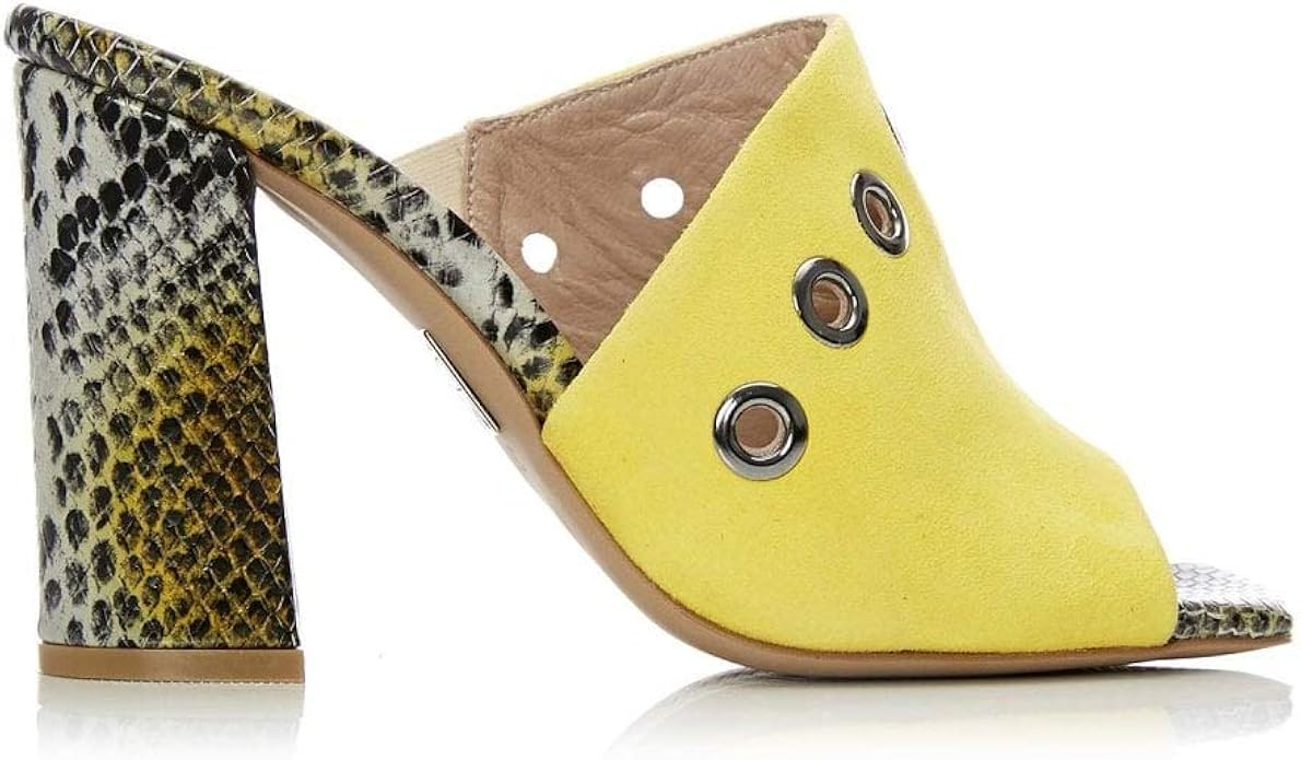 moda in pelle yellow shoes