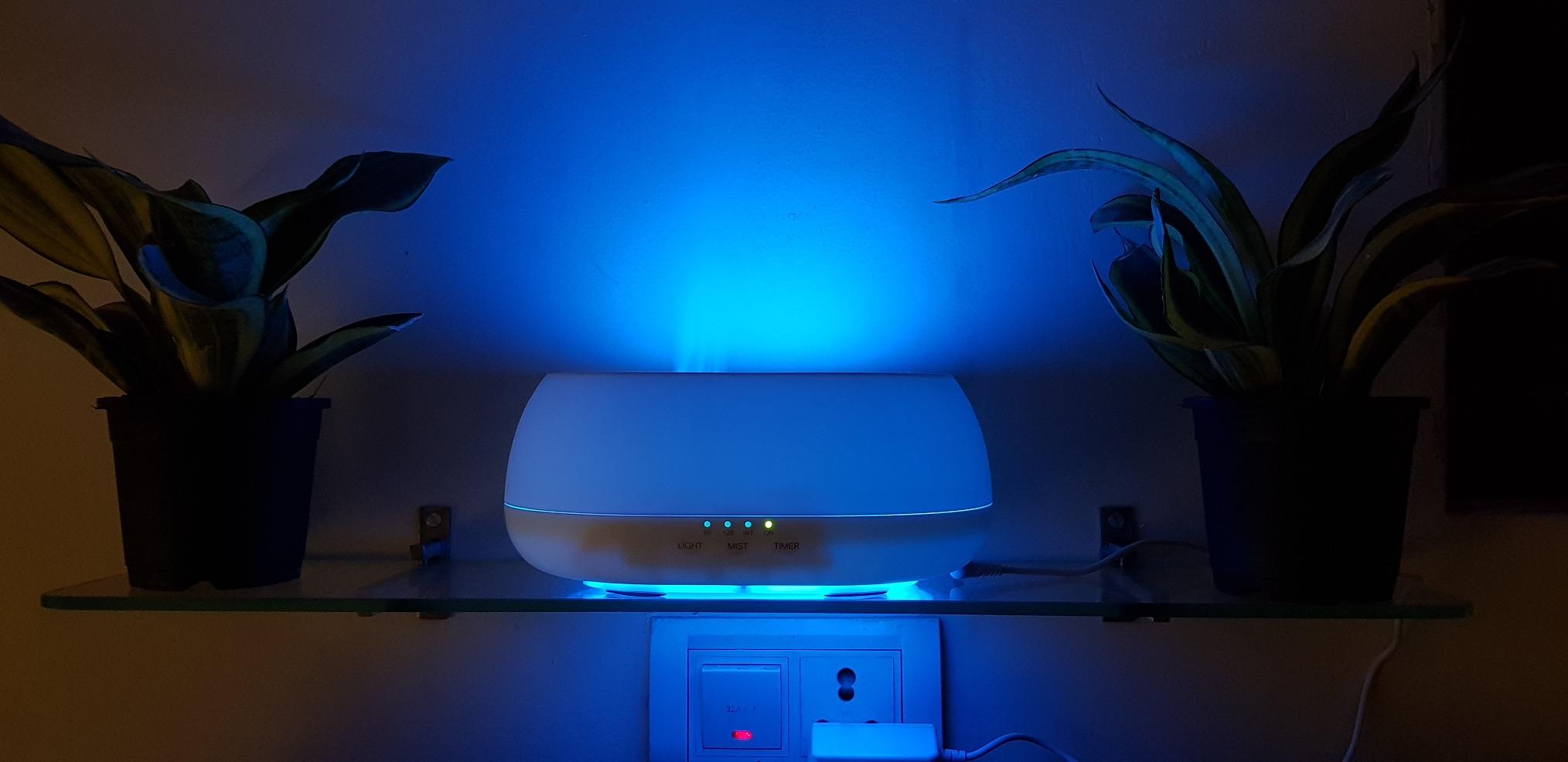 TESCO Cloud Mist air humidifier, aroma diffuser with multi color lamp