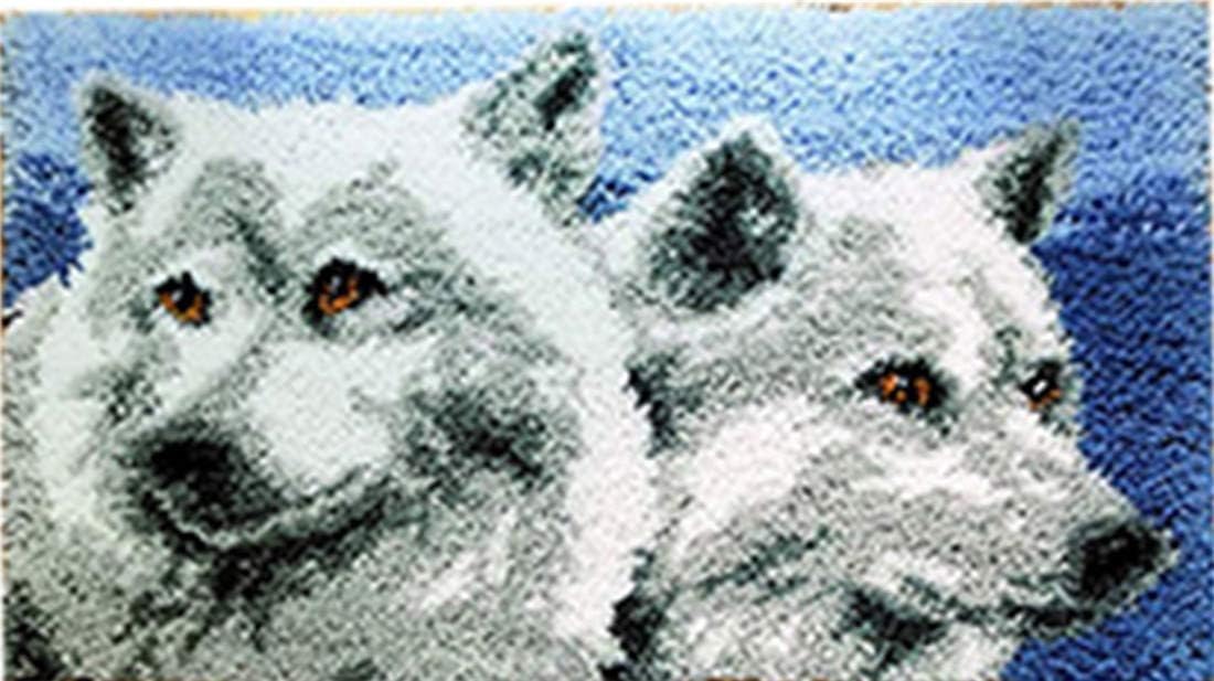 Raixleb Latch Hook Kits for Adults/Kids Pattern Printed Rug Making Kit Everything Included Gift for Family Friends Latch Hook Rugs DIY Needlework Crafts for Home Sofa 20 X 15 inches Wolf