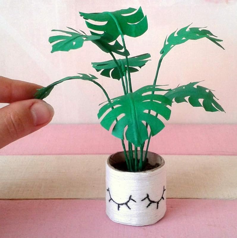 Dollhouse Mini Monstera Deliciosa Plant for