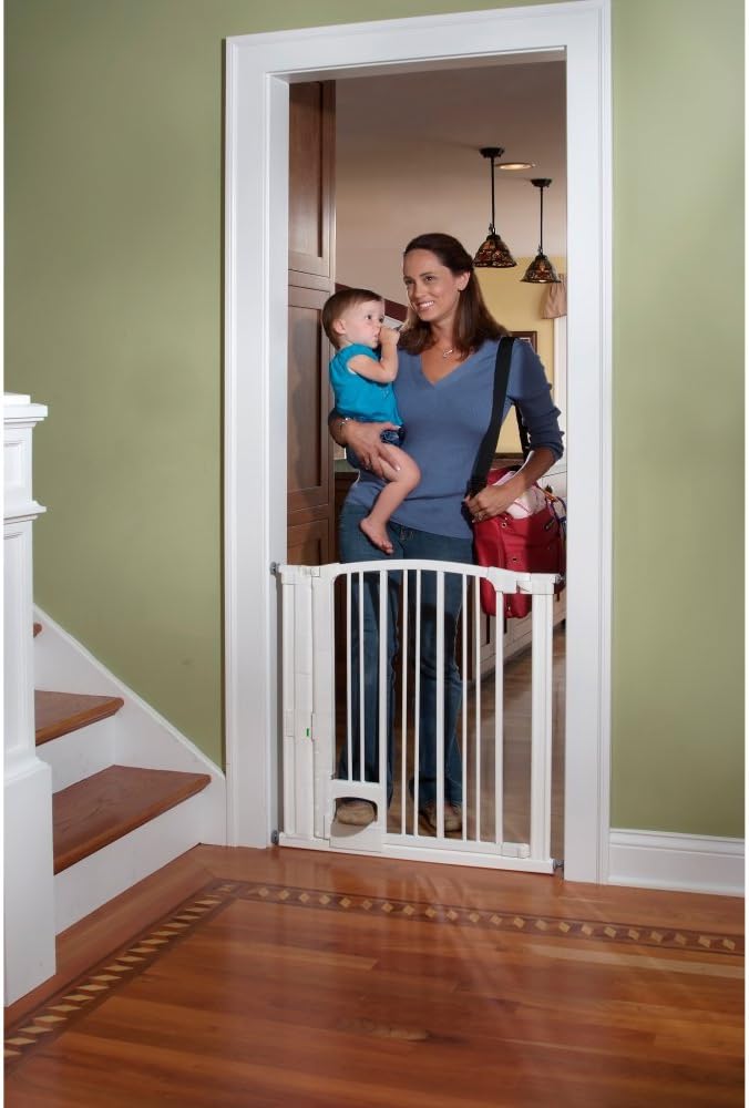 KidCo Pinnacle Gateway-Hands Free