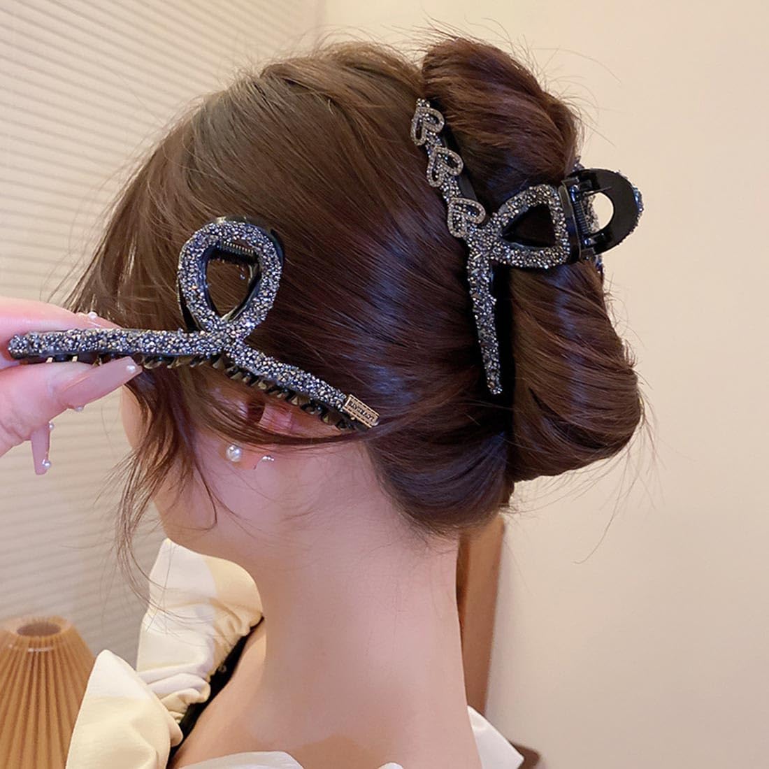 Resweky Large Metal Hair Claw Clips Black Beads Hair Barrettes Clamp Cute Hair Clip for Women and Girl (Heart pattern)