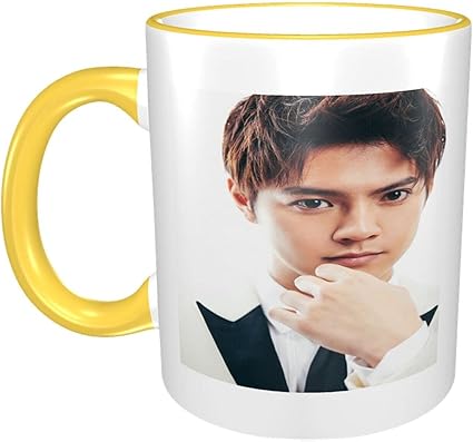 Amazon Co Jp 片寄涼太 かたよせりょうた Katayose Ryota エッジカラーマグ 両面 マグ家庭用マグ磁器カップウォーターカップセラミッククリエイティブパーソナリティオフィス飲用カップ朝食カップ330ml Yellow ホーム キッチン