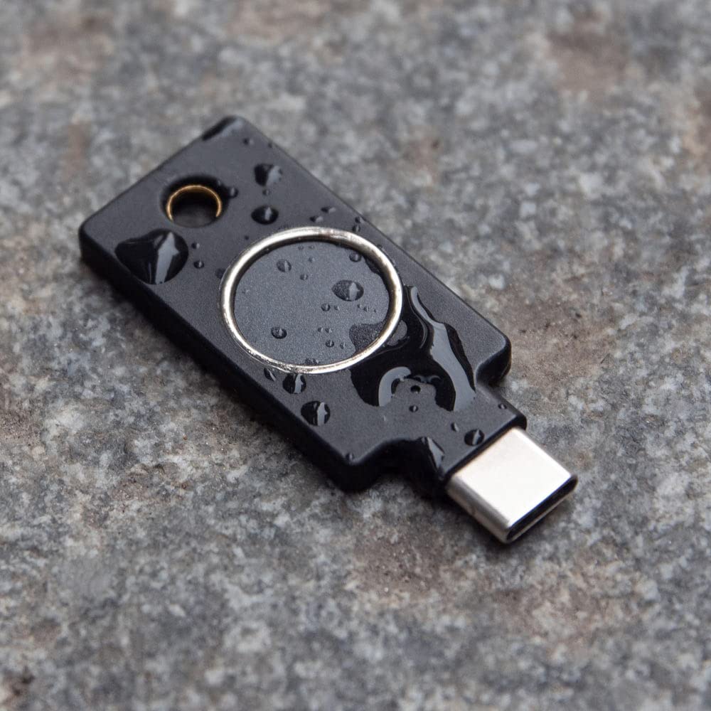 Yubico - YubiKey Bio C (FIDO Edition) - Basic Compatibility - Multi-Factor authentication (MFA) Security Key and passkey, Connect via USB-C, Biometric, FIDO Certified - Protect Your Online Accounts