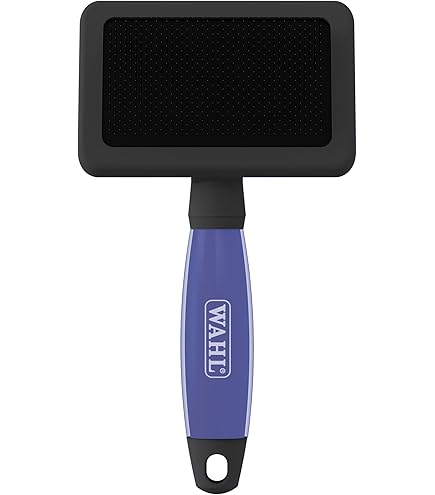 Wahl Professional Animal Canada De-Shedder for Dogs, Gently Remove