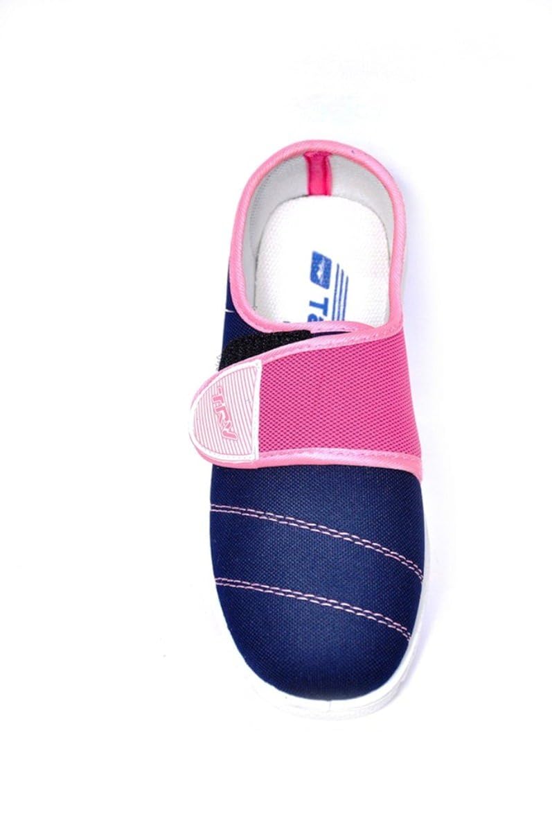 trv women's pink canvas casual shoes