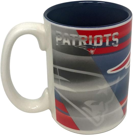 Amazon Com Memory Company Nfl New England Patriots 15oz Shadow Mug Kitchen Dining