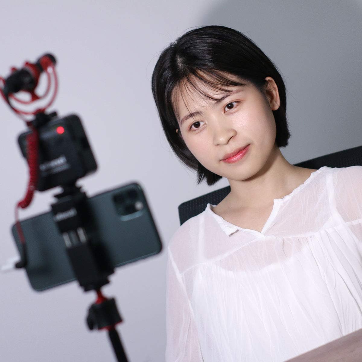 ULANZI VL49 2000mAh LED Video Light w 3 Cold Shoe, Rechargeable Soft Light Panel for DJI OSMO Mobile 3 OM 4 Pocket Zhiyun Smooth Sony ZV-1 A7 III RX100 VII Canon G7X III A6400 Camera GoPro 8 Vlogging : Camera & Photo