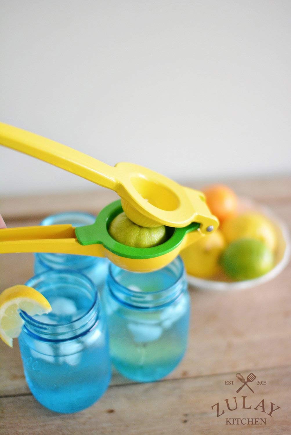Top Rated Zulay Premium Quality Metal Lemon Lime Squeezer - Manual Citrus Press Juicer: Kitchen & Dining