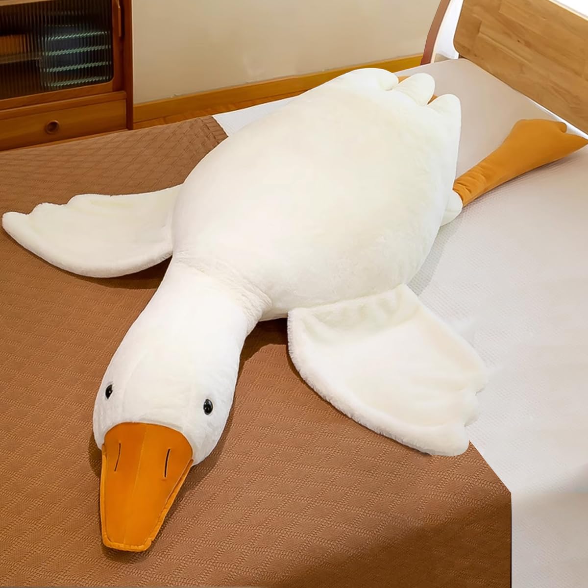 Photo 1 of ***SIMILAR ITEM*** Werdast 19.5 Inches Goose Stuffed Animal Stuffed Goose Plush White Swan Throw Pillow Toy (White, 19.5")