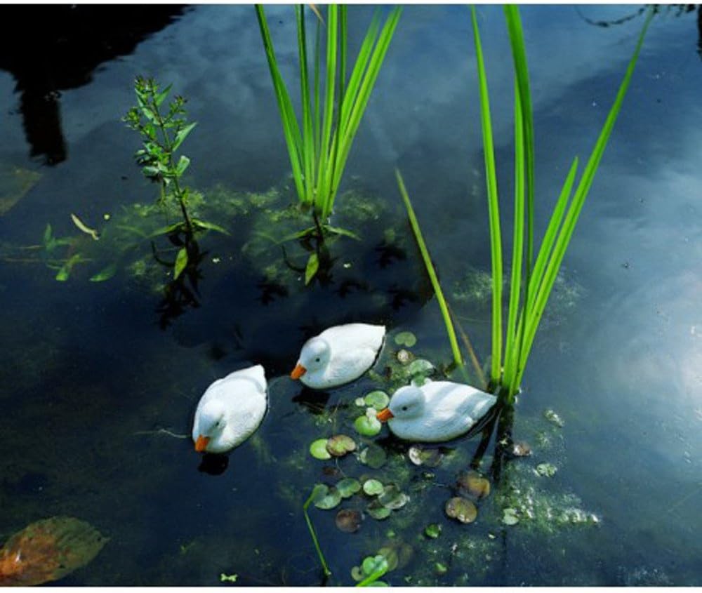 Set of 3 Decorative Plastic Floating White Pond Ducklings