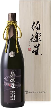 Amazon Co Jp 伯楽星 はくらくせい 純米大吟醸 特a地区東条秋津産山田錦 29 宮城県産 1800ml 日本酒 すっきり 美味しい こだわり 食中酒 究極 木箱入り 食品 飲料 お酒