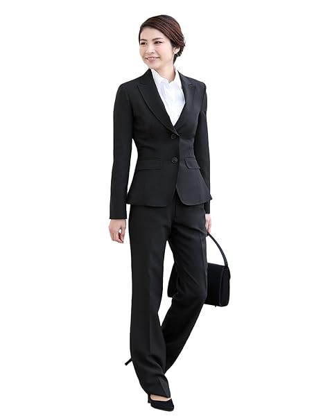 ファッショントレンド 新鮮な女性 就活 スーツ