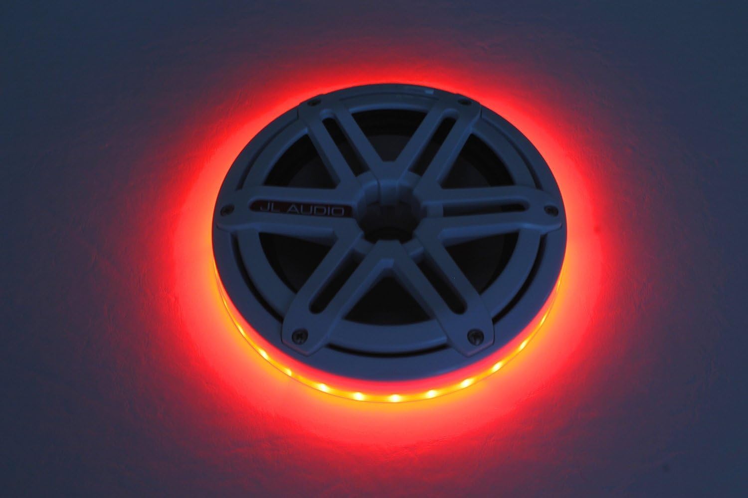 kingpin tower speakers