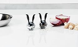 Chef'n Mini Magnetic PepperBall and SaltBall Set