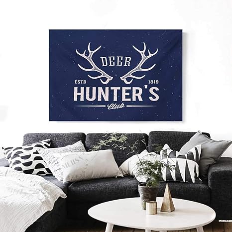 Amazon ハンティングキャンバスウォールアート 鹿ハンタークラブロゴデザイン 枝角 レトロタイポグラフィ シャビースタイル アイコンプリント絵画 ホーム 壁 オフィス 装飾 28インチxインチ ネイビーブルーホワイト アートフレーム ポスター オンライン通販