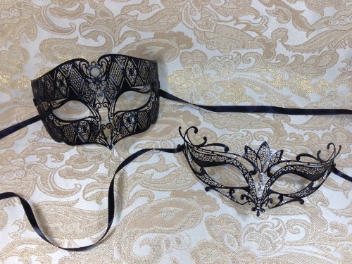 His & Hers Masquerade Couples Venetian Design Masks - 2 Piece Black Colored Set Metal Mask - Perfect Majestic Couple Mardi Gras Queen Party Halloween Ball Prom